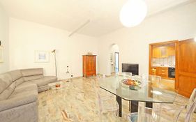 Dolcevita Apartments N 250